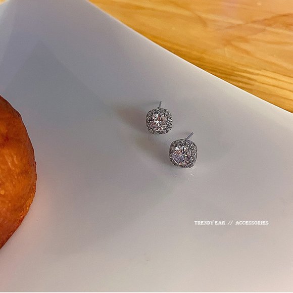 Lagom Studio Jewelry - Last Pair💕Zircon Stone Stud Earrings